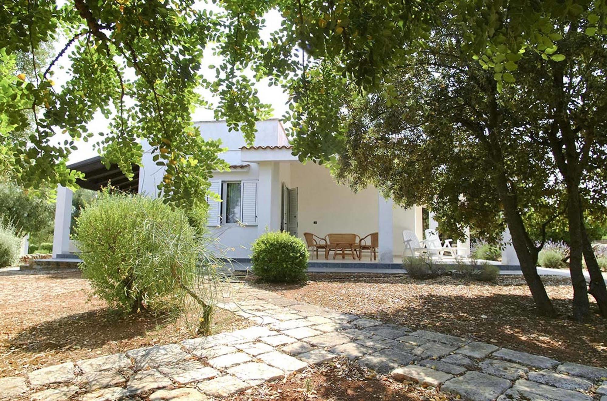 Hotel Masseria Tutosa オストゥーニ エクステリア 写真